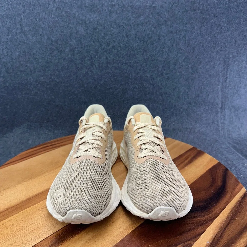New Balance Fresh Foam Arishi V4 Shoes Womens 8 Beige Running Sneakers WARISAD4